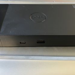 Dell Dock Usb-C, Thunderbolt 3 With 180w power adapter