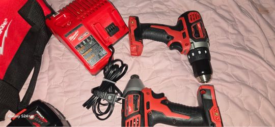 M18 Milwaukee drill and impact drill combo