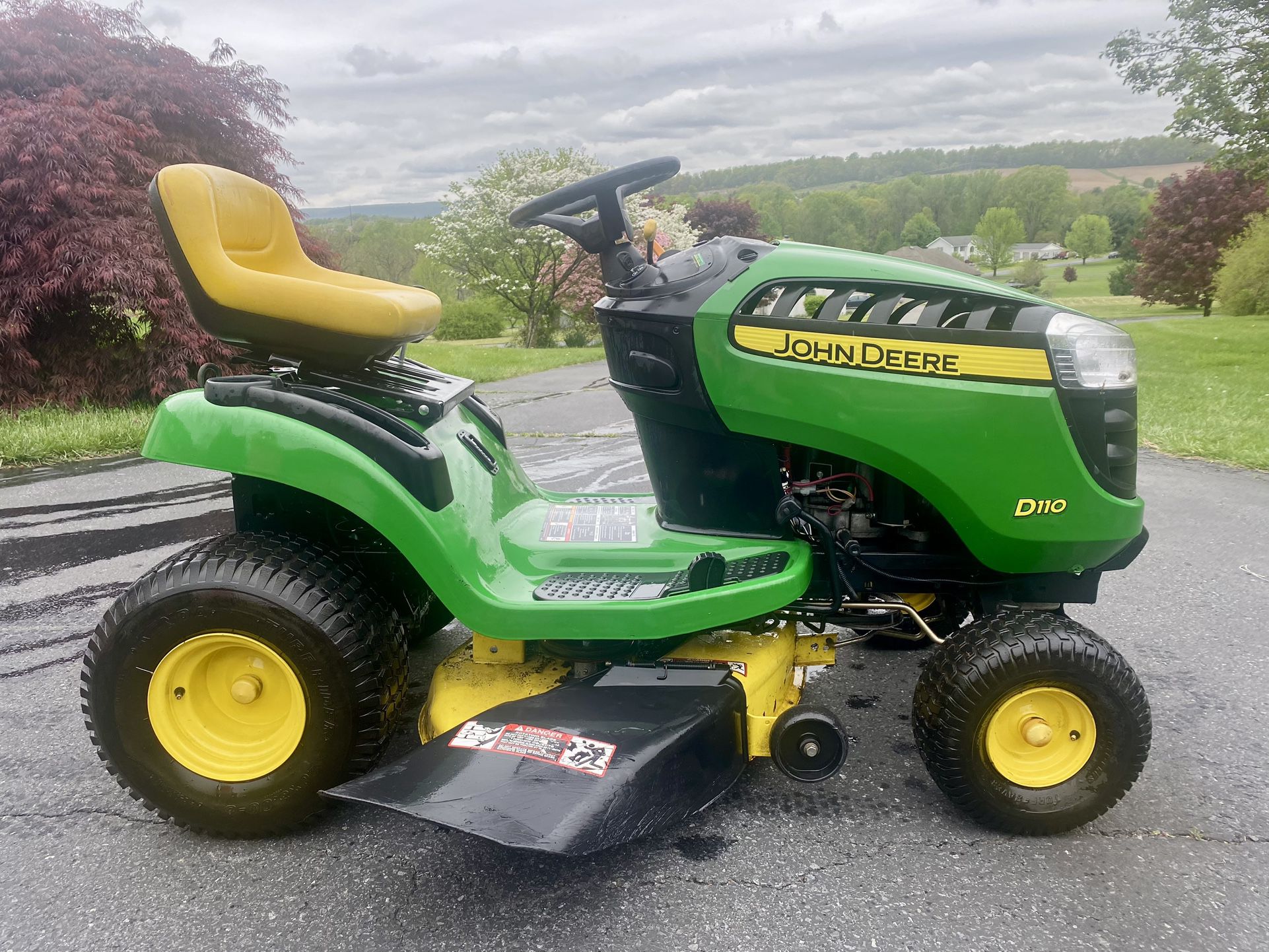 Parting Out John Deere D110 Lawn Tractor 