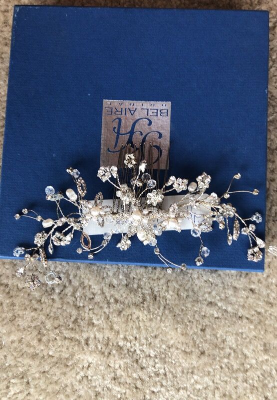 Brides hair accessories