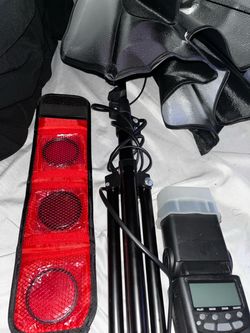 Photography Flash Kit with Light Stand and Umbrella