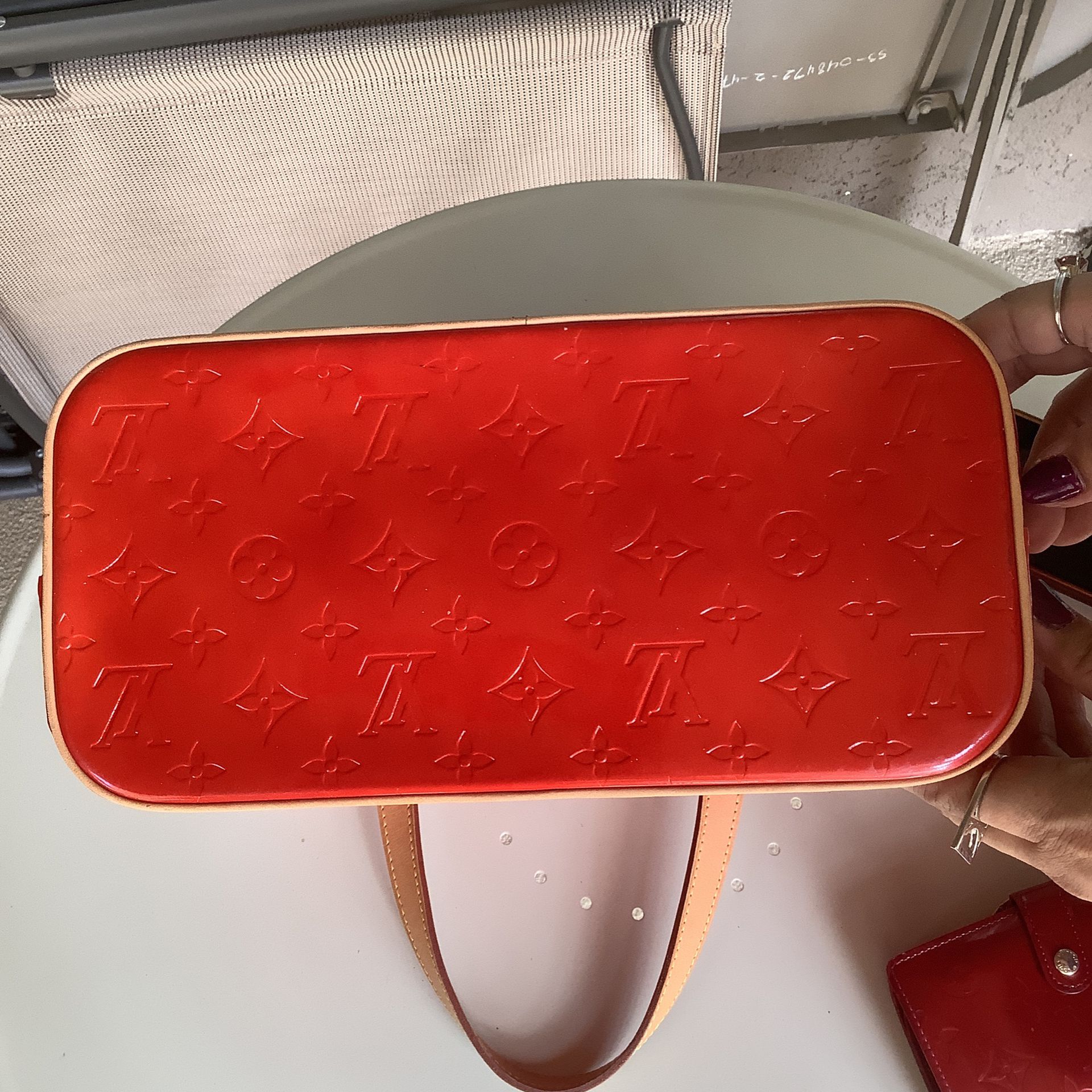 Authentic Louis Vuitton Vernis Houston *flawed* for Sale in Salem, OR -  OfferUp