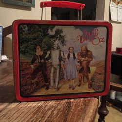Vintage Wizard Of Oz Tin Lunchbox