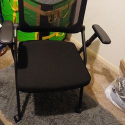 NEW FYLI A FOLDABLE OFFICE CHAIR/ PU WHEELS