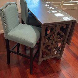 Dining Table And Chairs 
