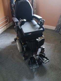 Nice Wheel Chair, Auto In nice Condition 