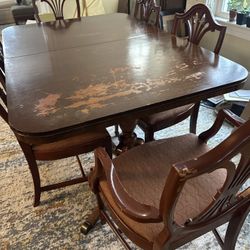 Drexel Dinning Room Table With Six Chairs