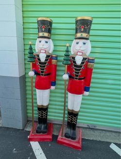 Nutcrackers for Christmas - 6 foot tall. Excellent condition
