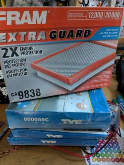 Free 2008 Chrysler 300 air filters (or car equivalent)