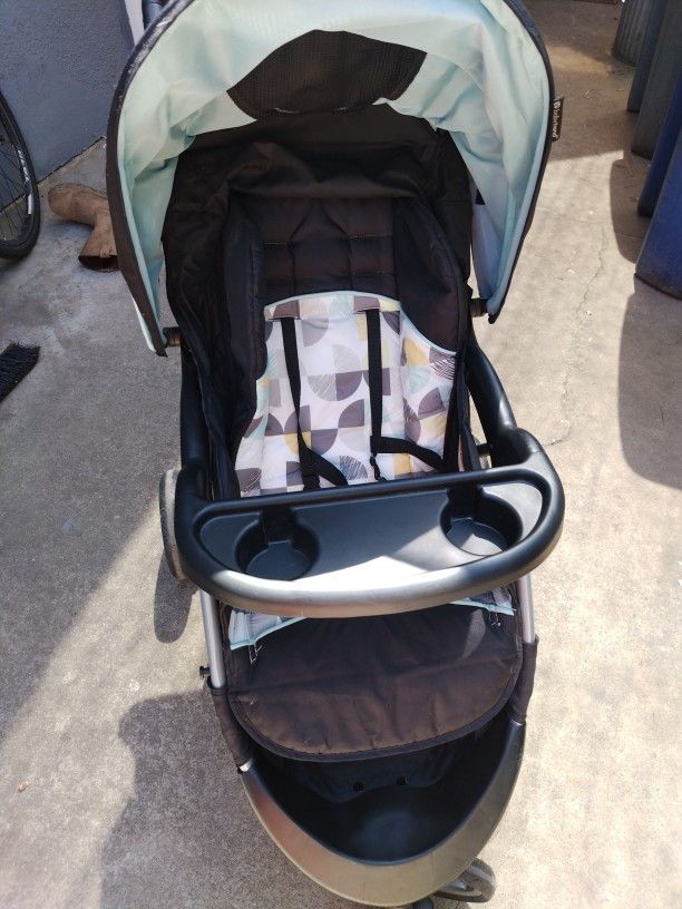 Babytrend Boys Stroller (USED ONCE)