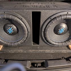 2 15 Inch Hifonics Brutus Subwoofer Amp Combo!