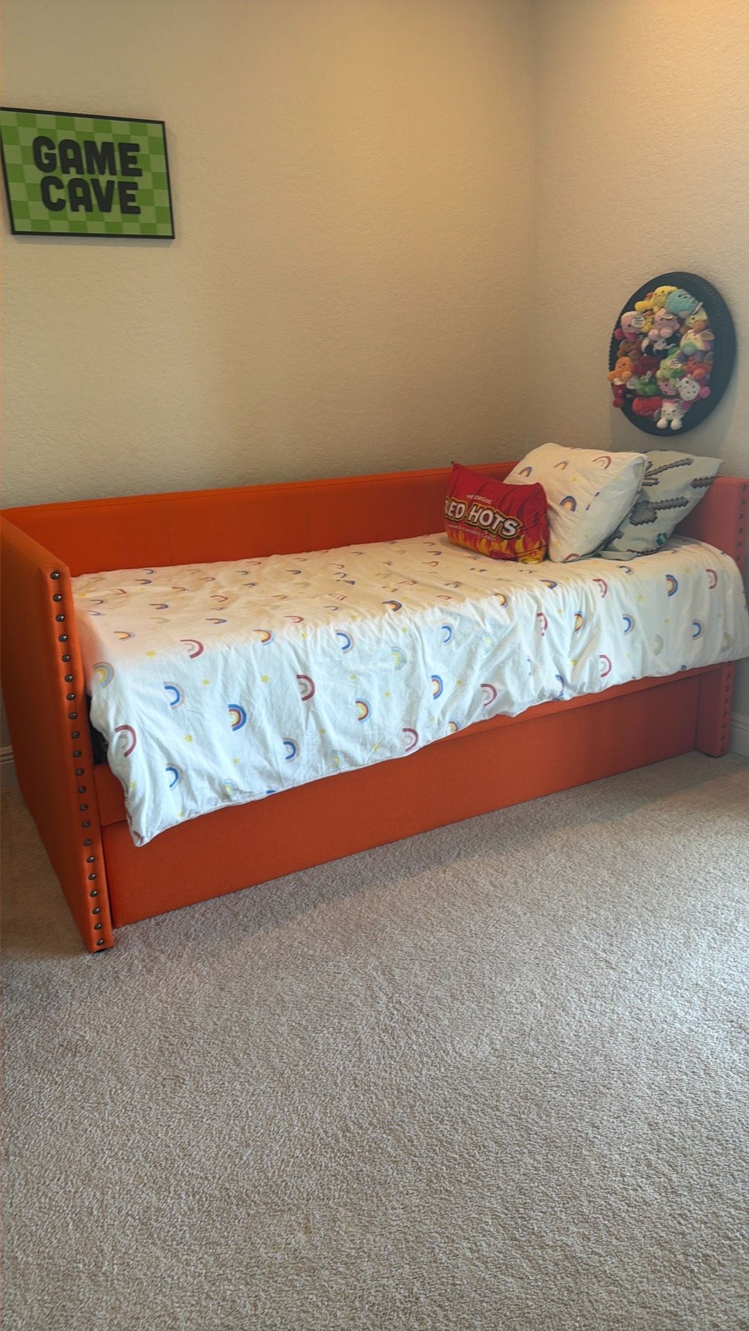 Twin Size Trundle Bed- Like new!