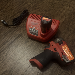 Milwaukee M12 surge impact