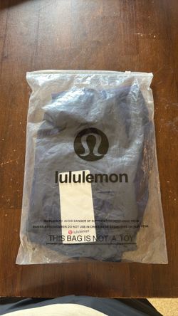 Lululemon Define Set Size 2