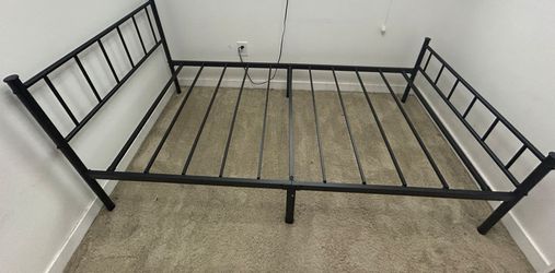 Twim metal frame and mattress