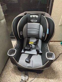 Graco Extend2Fit Convertible Car Seat