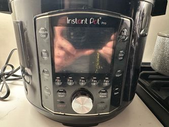 Instant Pot Pro 6 Qt 10-in-1 Electric Pressure Cooker