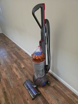 Dyson Ball Animal 3 Extra Upright Vacuum - Excellent Condition!