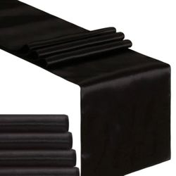 Black table runners