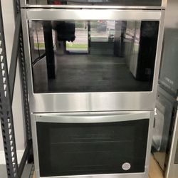 Whirlpool  Wall Oven in Stainless steel with Frozen Bake™ Technology and Keep Warm Setting