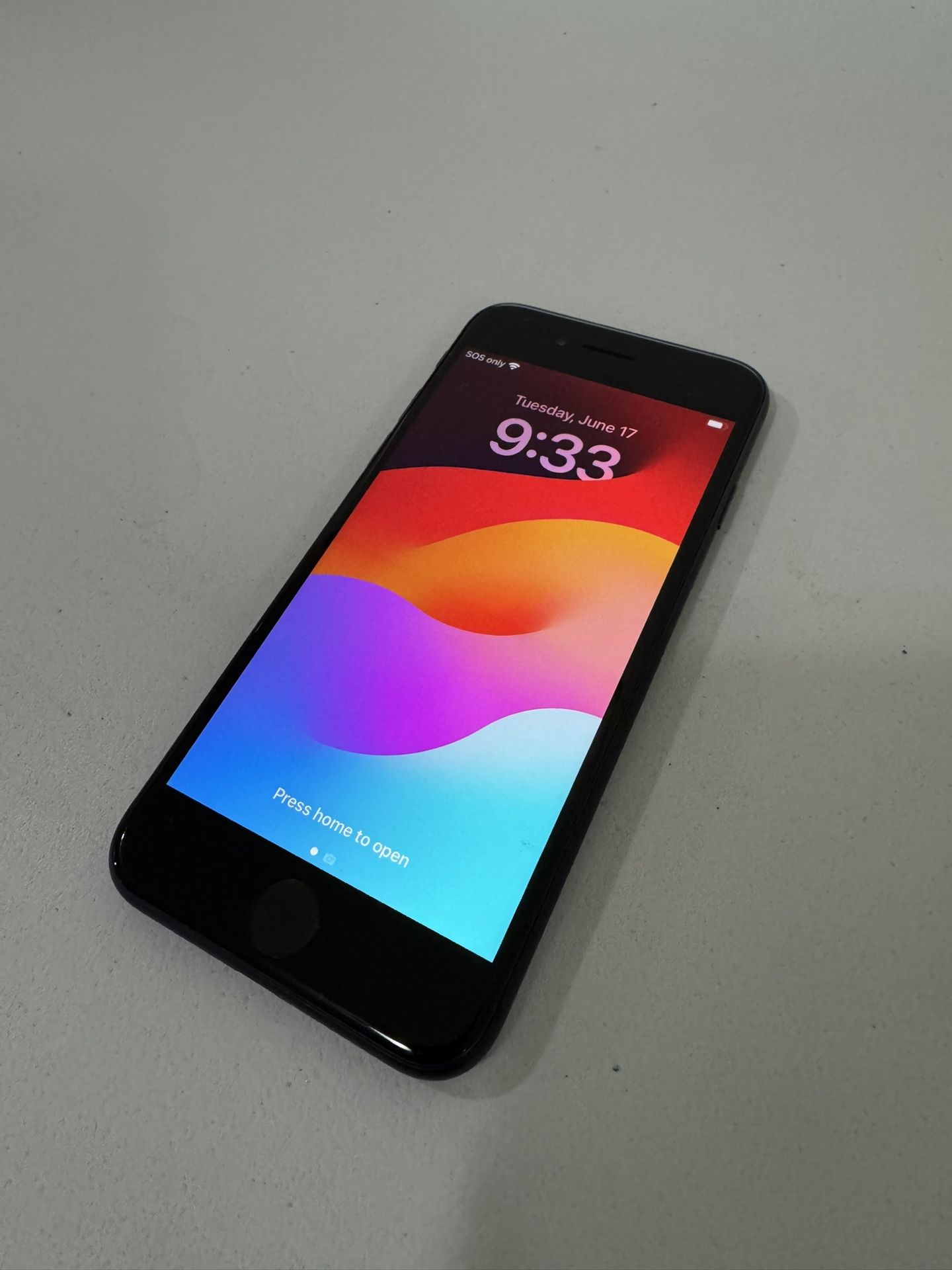 iPhone SE2 64gb (unlocked) - black