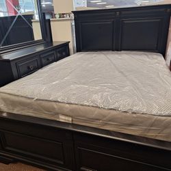 Carter Queen Bed Dresser And Mirror 