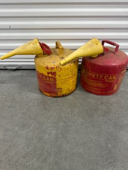2 x metal safety gas cans