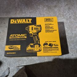 DeWalt Atomic Compact Series 20 Volt Impact Driver Kit With Bag Charger And Battery