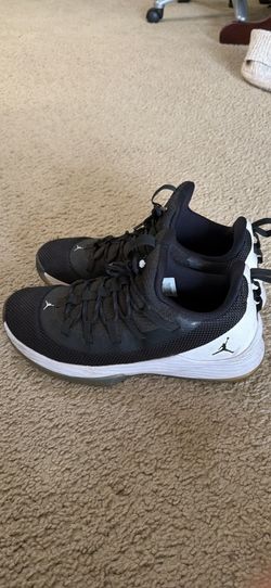 Jordan shoes  men’s us 10 size