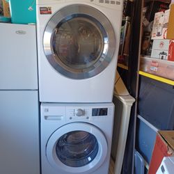 Kenmore and lg
Washer and gas dryer
Stackable
W27
D31
H78
Washer 4.5 cu ft
Dryer 7.3 cu ft
3 months warranty parts and labor only
I can accommodate de