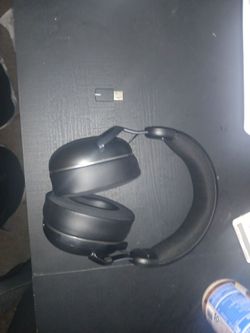 Wireless gaming headset