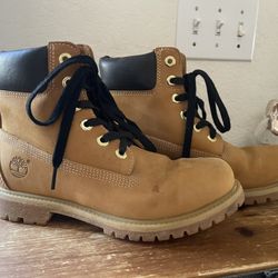 Timberlands Size 8M