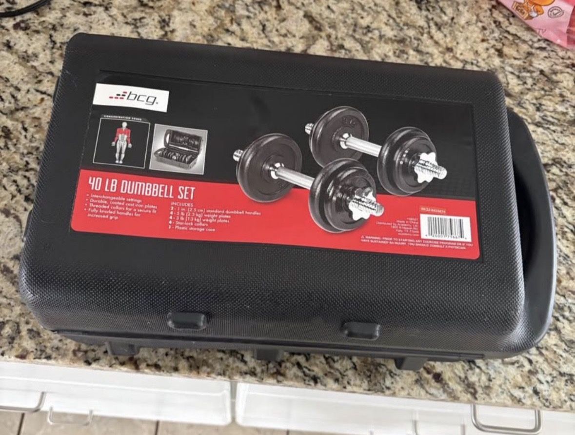 BCG 40 lb Adjustable Dumbbell Set w/ Carrying Case - Complete