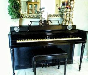 1950's Vintage Wurlitzer Piano