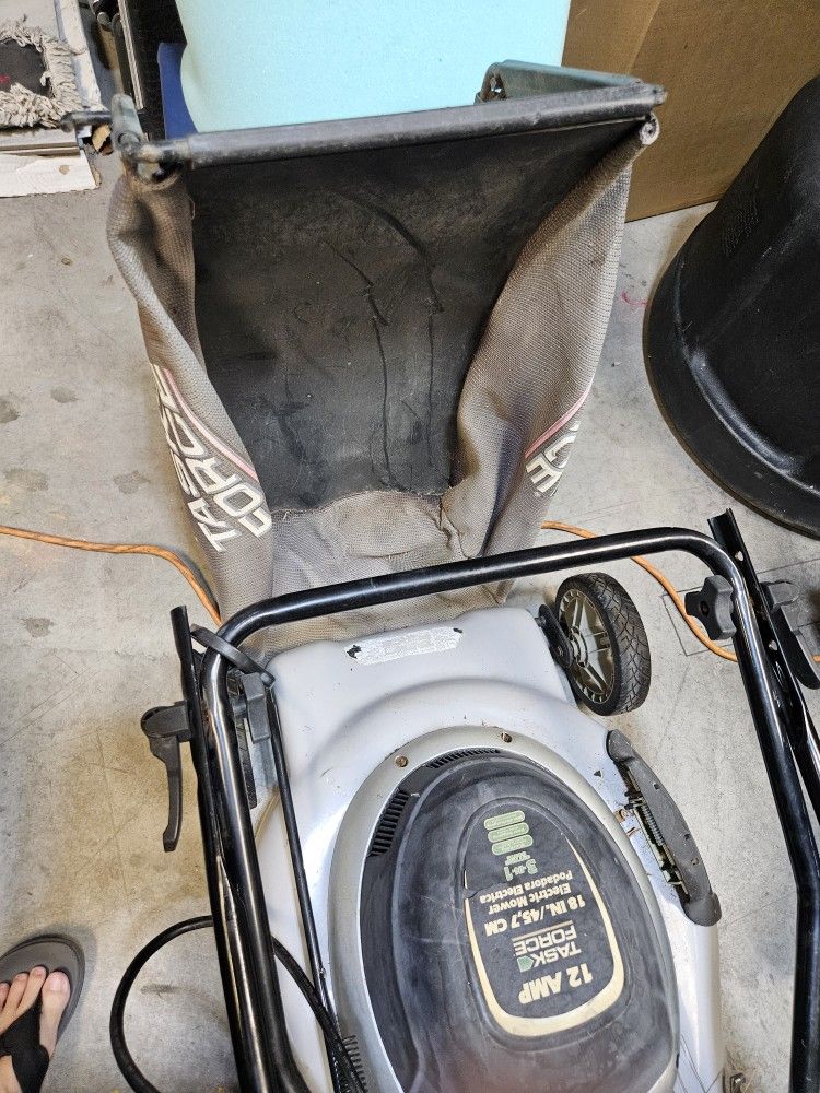 Task Force Electric Mower. 12 AMP