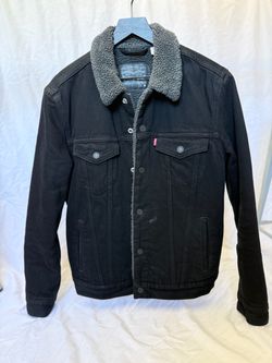LEVI’S SHERPA JEAN JACKET/ MENS SIZE: MEDIUM
