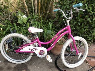 TREK Mystic 20