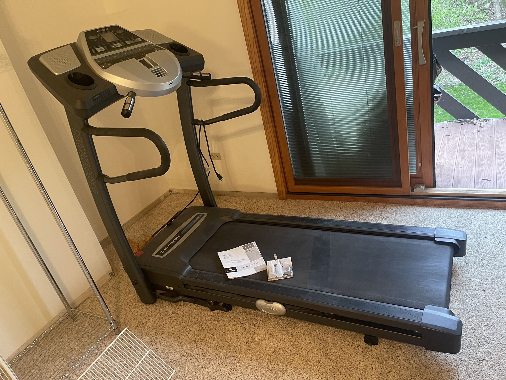 Horizon Fitness GS1 040T Folding Treadmill with Incline for Running and Walking
