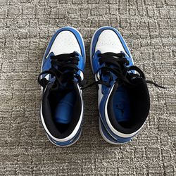 JORDAN 1 MID SE 'SIGNAL BLUE'