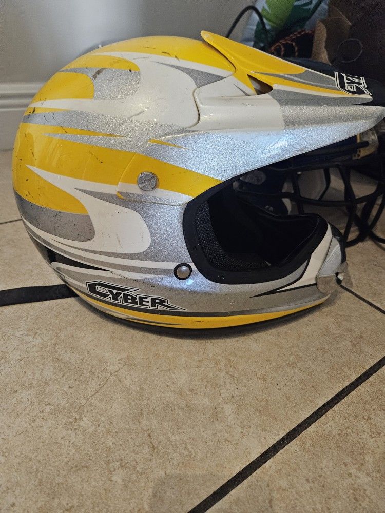 Cyber BIKE HELMET 