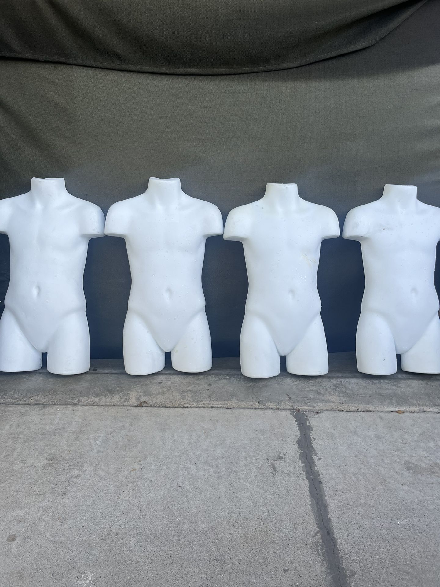 4 PCs Kids Plastic  Display For Clothes