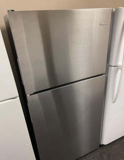 Amana Top Freezer Fridge – Stainless, Clean, Ready to Go