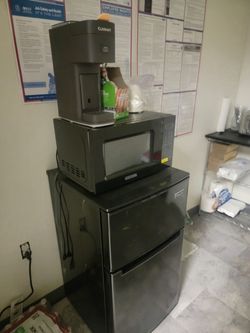Microwave and Cuisinart Coffee Maker