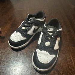 Nike Dunk Low Size 9C Toddler $45.00