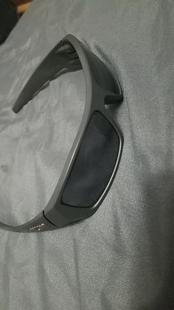 Mens Oakleys sunglasses