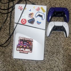 PS5 Console White Disc Drive Version.