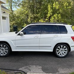 Mercedes Benz GLK (contact info removed)