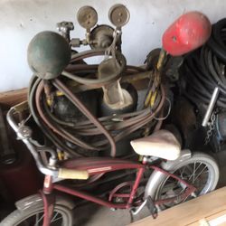 Acetylene torch bottles