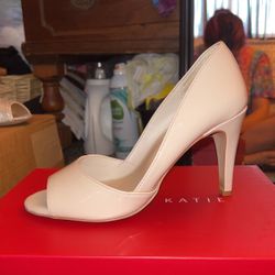 Open Toe Nude Heel. Size 7 for Sale in Willowbrook IL OfferUp