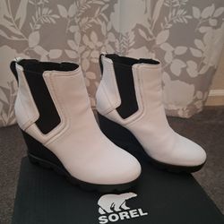 Sorel “white” Boot Size 7